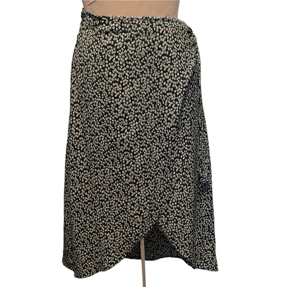 Princess Polly Green and White Floral Wrap Midi Skirt - Picture 5 of 6